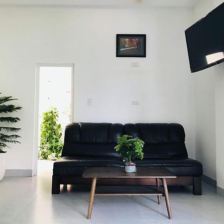 Local White House - Ecofriendly Homestay ダナン市 エクステリア 写真