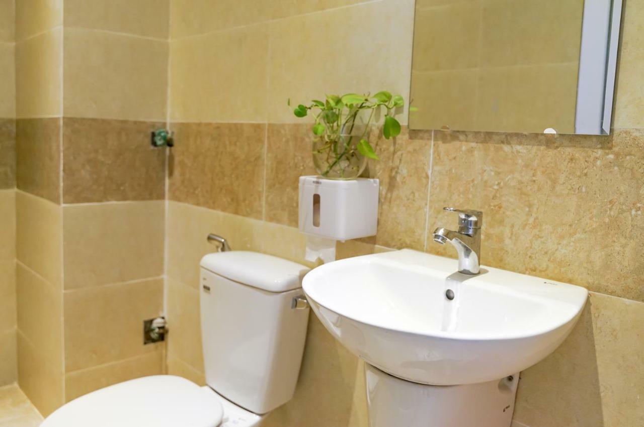 Local White House - Ecofriendly Homestay ダナン市 エクステリア 写真